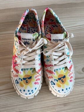 FARM RIO womens Multicolor Sun Print Canvas Sneakers size 8.5